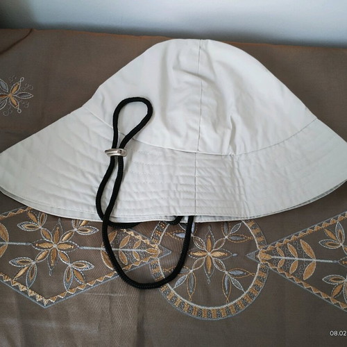 Ilse Jacobsen Hornbeck Denmark waterproof unisex hat like new