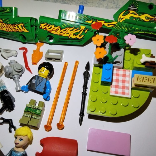 Lego figures, accessories and pieces used, all together