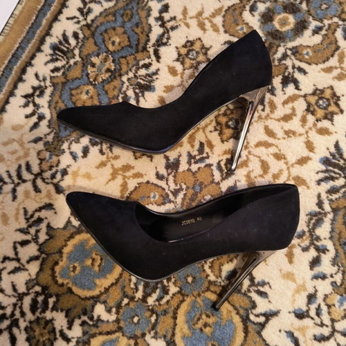 Alta Moda black pumps new, size 40