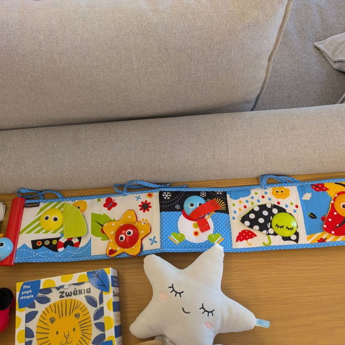 Baby toys pack like new with Fisher Price and Minene