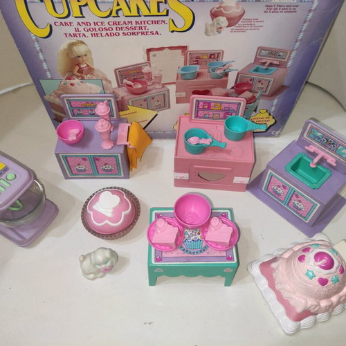 Rare Vnt Cupcake Set Cafe Ise Cream Kitchen and Doll like new