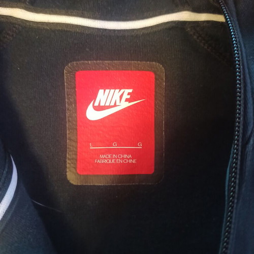 Nike Tech Fleece ζακέτα με κουκούλα μεταχειρισμένη, γυναικείο νούμερο L, μαύρο