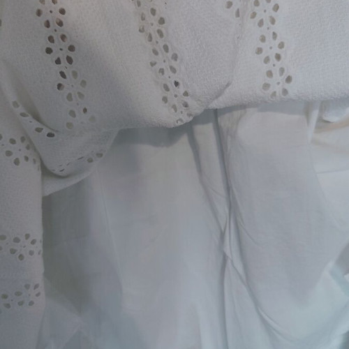 Regalinas dress one size white like new with zipper and lining