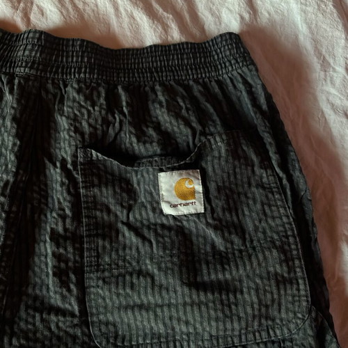 Carhartt WIP Toland Shorts XL like new, black-grey stripes, 100% cotton