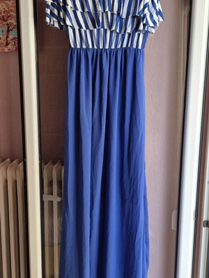 Maxi dress like new with blue and white stripes, elastic waist