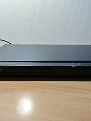 Sony DVP-SR350 DVD player used with USB port without remote