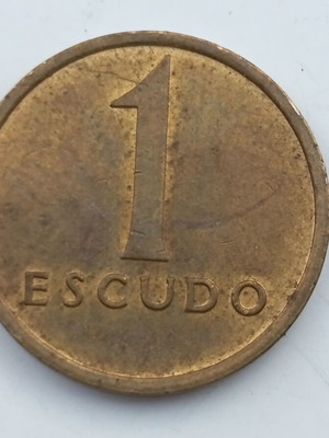 1 Escudo coin Portugal 1981-1986, brass