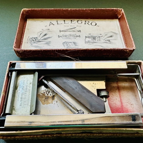 Allegro 1940s Razor Blade Sharpener vintage, used, made in Switzerland