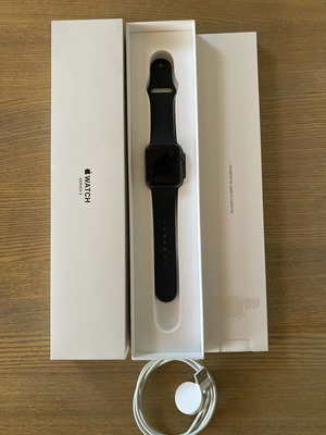 Apple Watch Series 3 Aluminium 42mm Αδιάβροχο με Παλμογράφο (Space Grey)