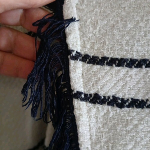 Bershka poncho like new, size M, white and blue