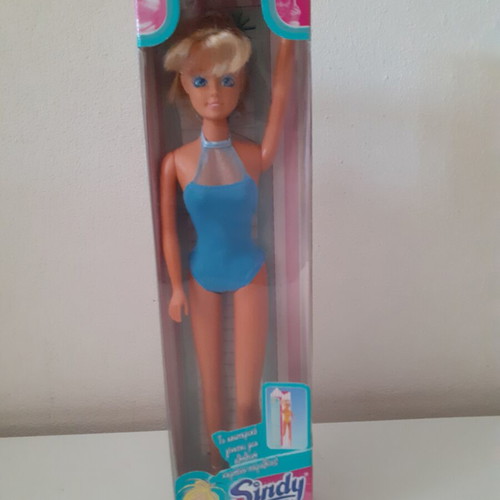 Sindy Sun & Beach doll, Hasbro, sealed