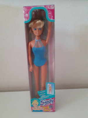 Sindy Sun & Beach doll, Hasbro, sealed
