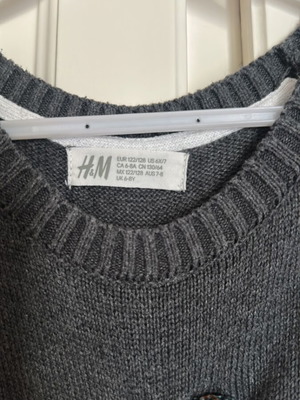 Πουλόβερ H&M μεταχειρισμένο για αγόρια 6-8 ετών, άσπρο και γκρι