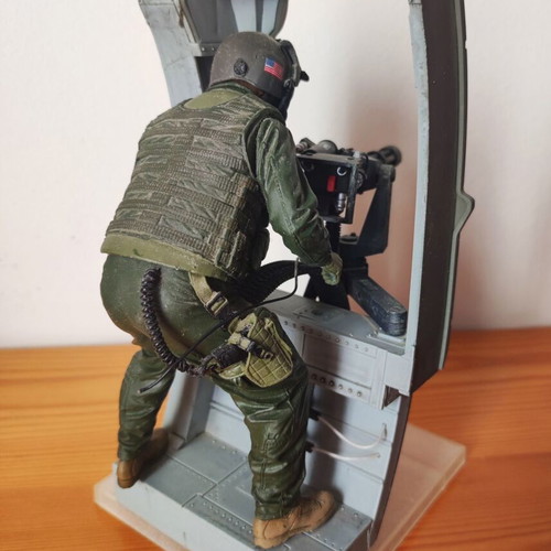 McFarlane Military Series 6 Air Force Helicopter Gunner action figure, 21 cm