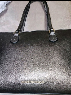 Αυθεντική Emporio armani τσάντα ώμου.