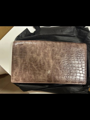 Φάκελος Axel χειρός σαν καινούργιο