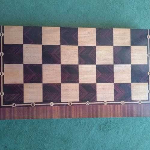 Backgammon café size like new