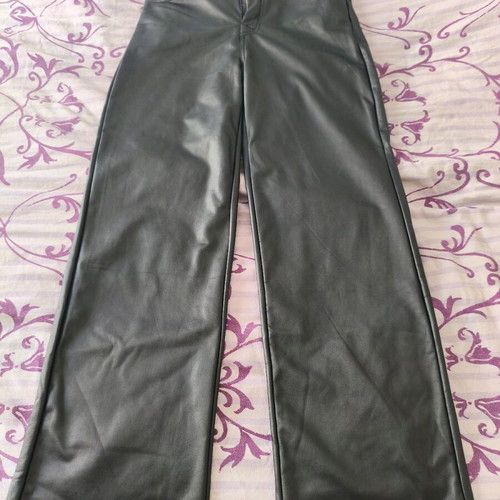 Black leather pants like new, elastic fitted