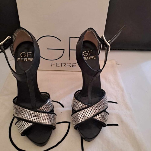 G. FERRE high-heeled sandals black with silver details like new, size 36
