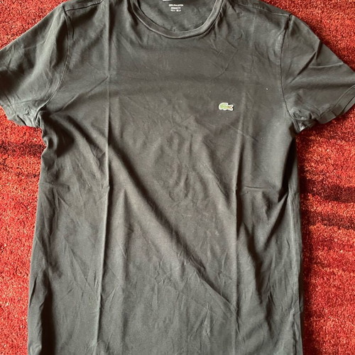 Lacoste t shirt like new, size M, black