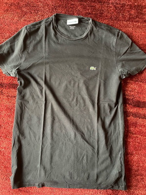 Lacoste t shirt като нов, размер M, черен