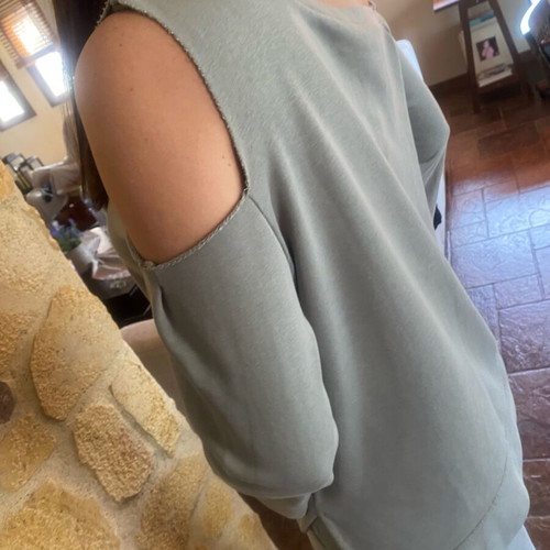 Naiba women's set mint green like new, sweatshirt and asymmetric top