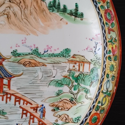 Vintage Chinese Porcelain Decorative Plate with Hand-Painted Famille Rose