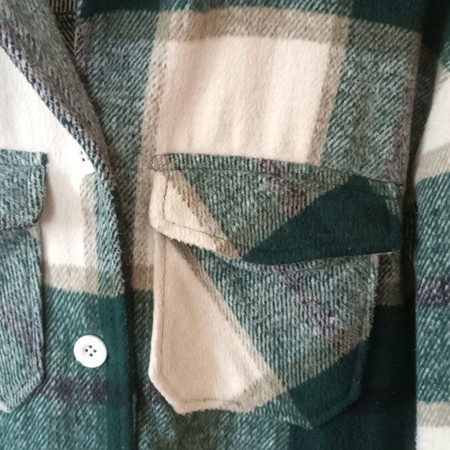 Checked cardigan like new, size M, white and green