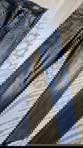 jeans Staff
