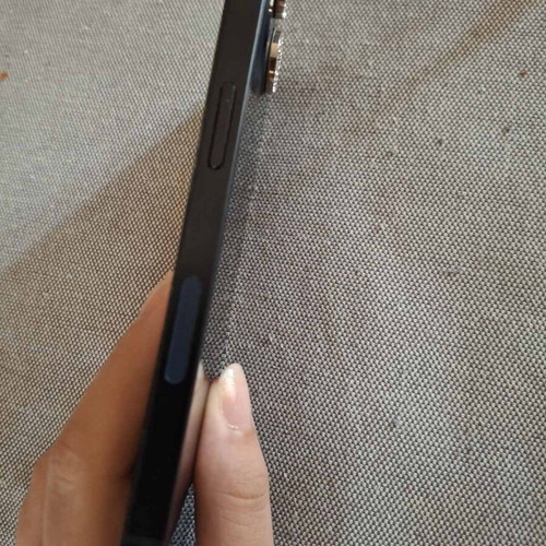 iPhone 13 128GB Midnight Blue with screen and camera protector