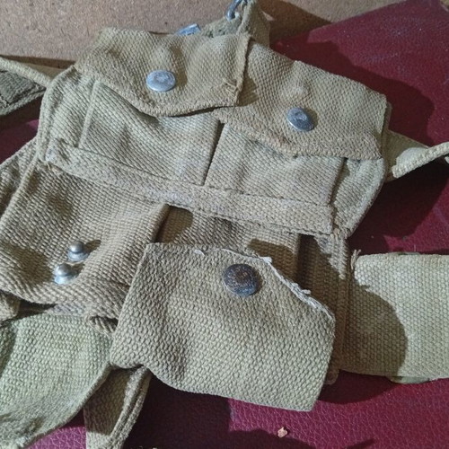 BT British style belt collectible used