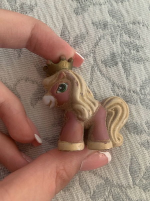Pony figure used