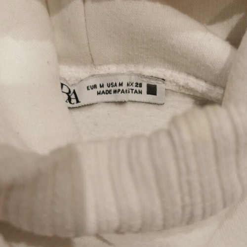 Zara women's white sweatshirt size M used
