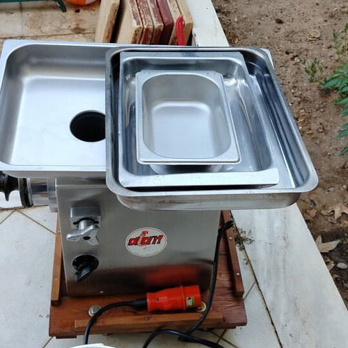 Meat grinder, three-phase power