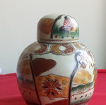 Vintage Chinese porcelain ginger jar with lid