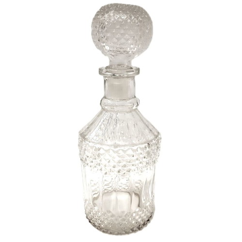 Vintage pressed glass decanter with diamond relief and stopper 0.75 L like new