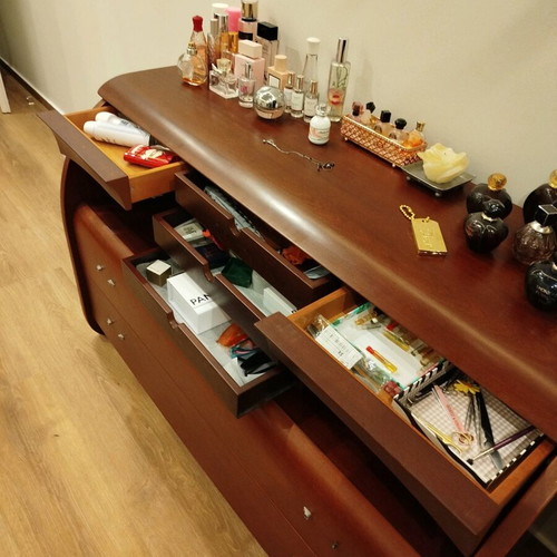 Join bedroom dressing table like new, solid walnut wood