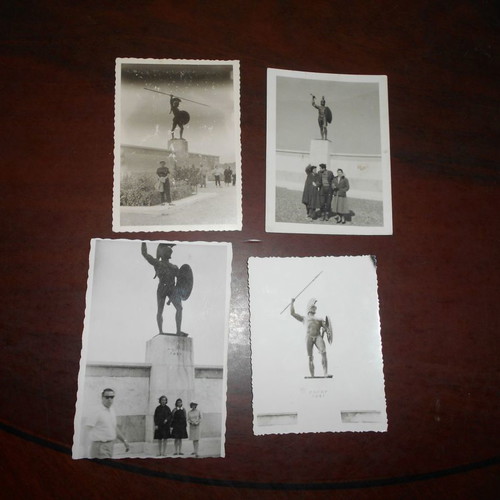 Leonidas - Thermopylae 3 cards and 10 statue photos used