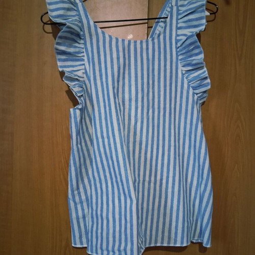 Striped top Freestyle like new, size M, white and blue