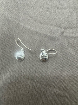Silver dangling earrings like new, elegant design