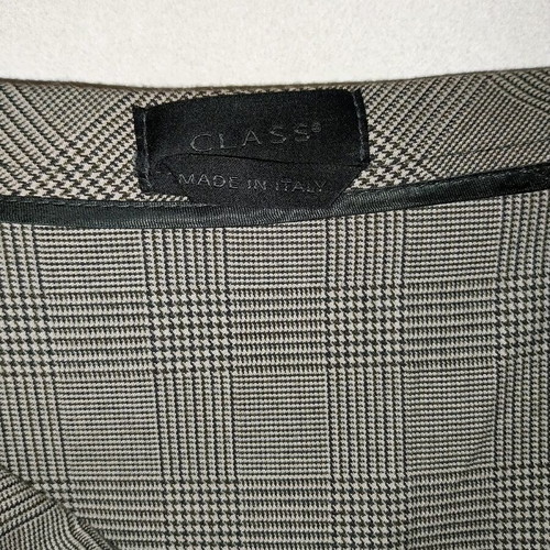 Checked skirt like new, grey and white