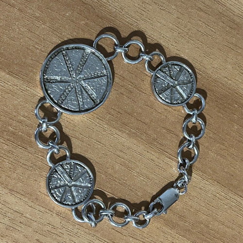 Bracelet new with adjustable size, yellow and silver
