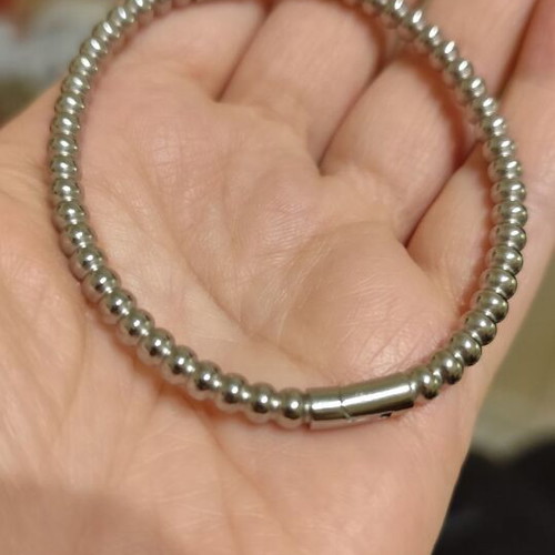Silver bracelet made of stainless steel new