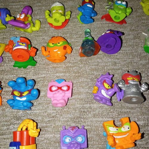 SuperZings / SuperThings collection of 33 mini figures