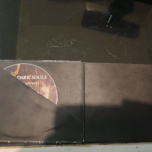 Dark Souls artbook used with soundtrack and behind the scenes DVD