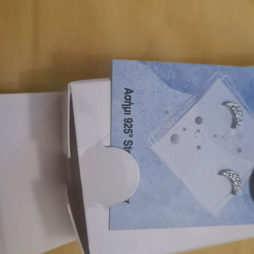 Silver moon-shaped earrings new with stones