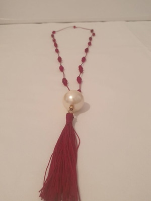 Necklace used, 68 cm, red