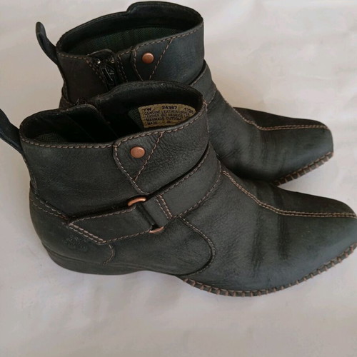 Timberland boots used, size 38, black with brown stitching