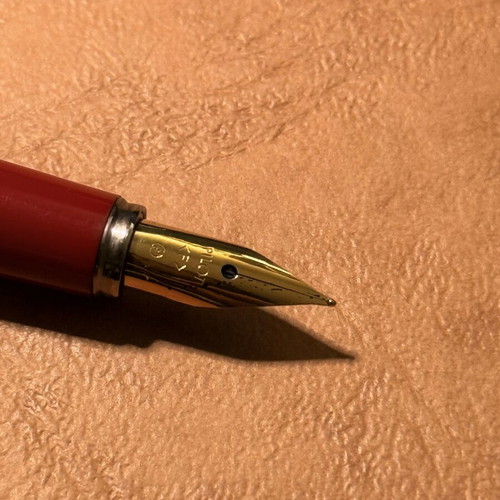 Pilot Fountain Pen used, deep burgundy red with fine nib