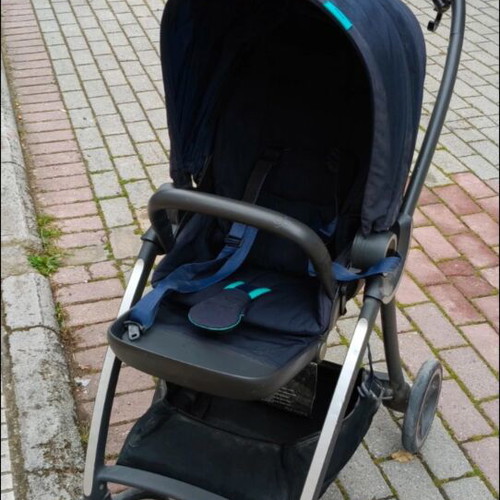 Gb stroller used, blue with cup holder, compact and lightweight
